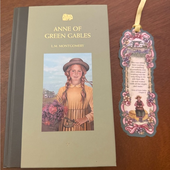 Anne of Green Gables Hardcover Book with Bookmark - Picture 1 of 6